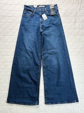 NWT Levi’s Premium 728 High-Rise Wide Leg Denim Jeans - Size 30x32